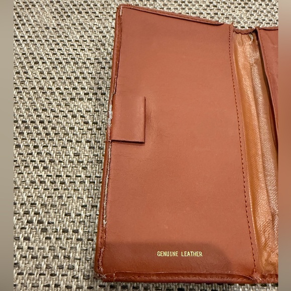 Dooney & Bourke Genuine Black & Tan Leather Wallet With Coin Pocket - Picture 3 of 9